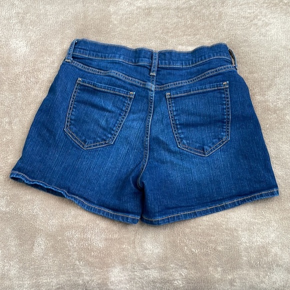 Banana Republic 4” Shorts Dark Wash Denim Jean Shorts size 6/28 - Picture 2 of 11